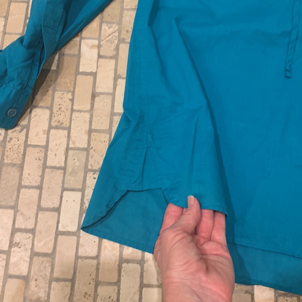 Michael Kors, long sleeve/optional button up quarter sleeve - Picture 4 of 7